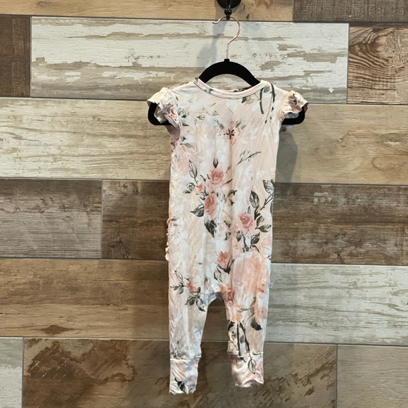 Posh Peanut Other - Posh Peanut Vintage Pink Rose Ruffled Romper